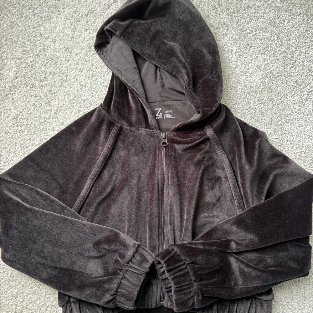 Zella Girl’s Velvet Zip-Up Cropped Hoodie in Black